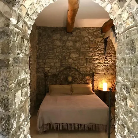 Borgo Manca * Sasso di Castalda